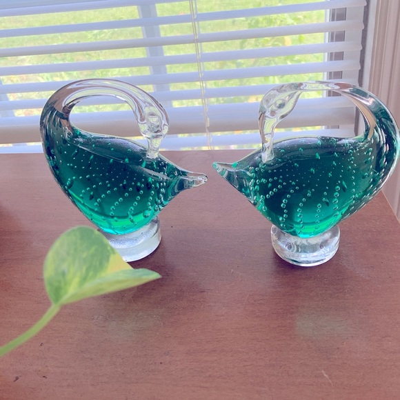 Vintage Murano Glass Set of Swans Paperweights - Picture 5 of 5